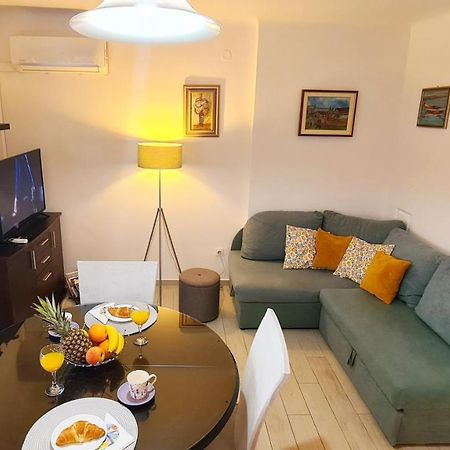 Apartment Sara Poljud スプリト エクステリア 写真