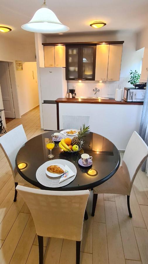 Apartment Sara Poljud スプリト エクステリア 写真