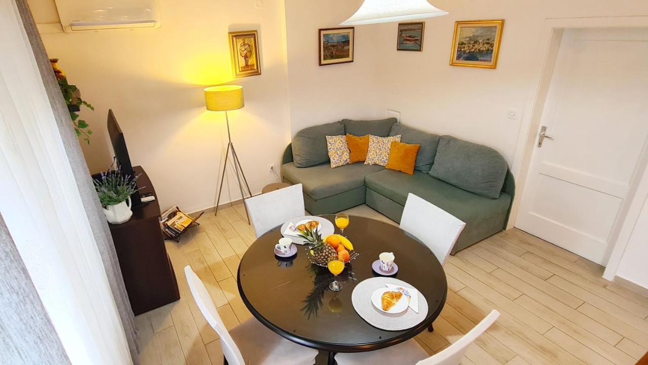 Apartment Sara Poljud スプリト エクステリア 写真