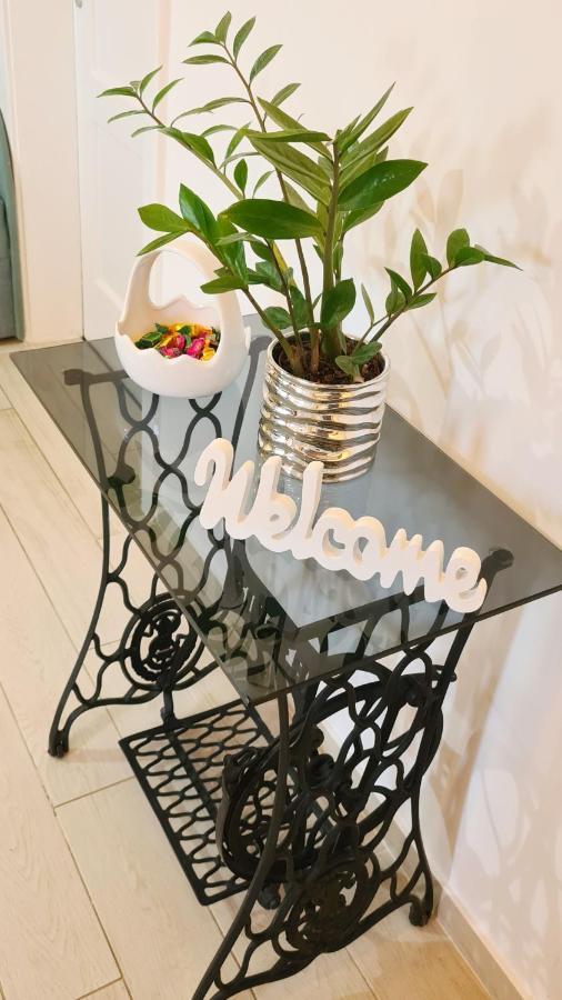 Apartment Sara Poljud スプリト エクステリア 写真